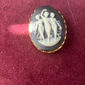 Cameo  Brooch